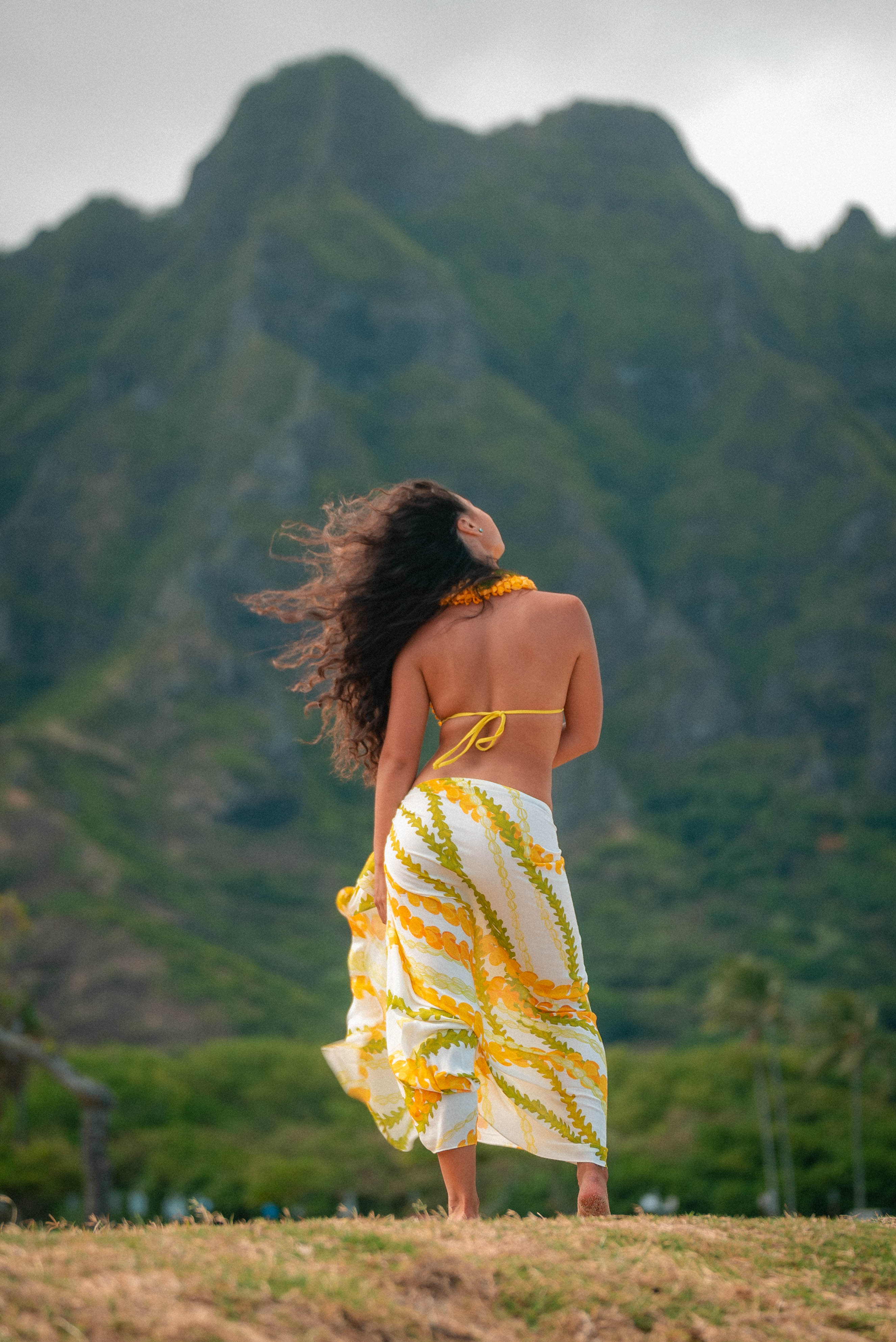 LEXBREEZY HAWAI’I  ハワイアン ワンピース色光沢感のあるオレンジブラウン