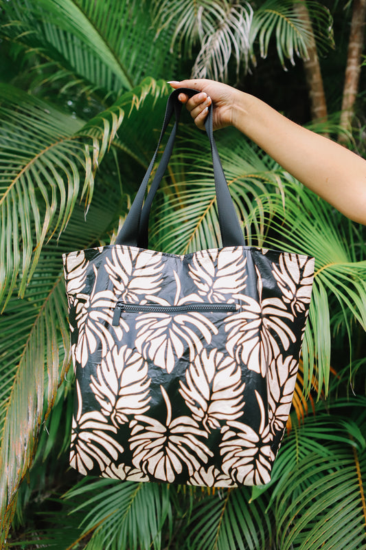 Tita Tote | Monstera Black