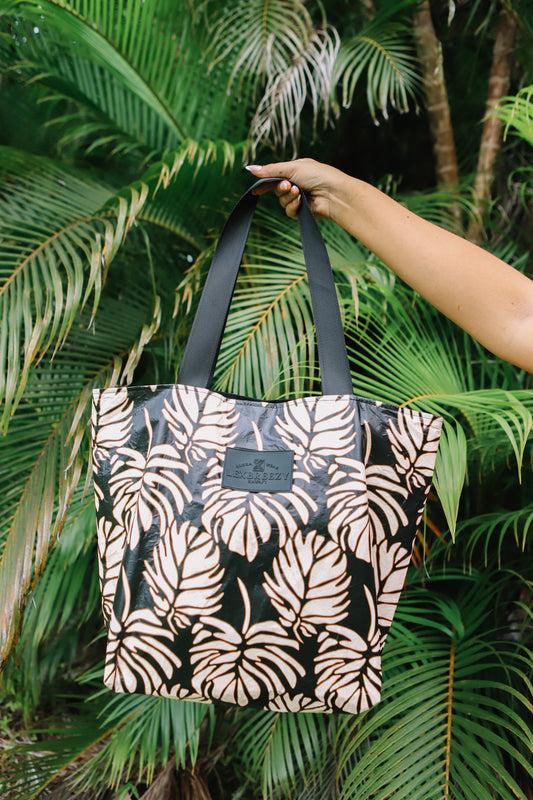 Tita Tote | Monstera Black