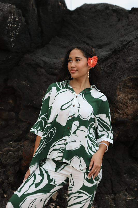 Kaia Blouse | Anthurium Green/White (KALA MAI)